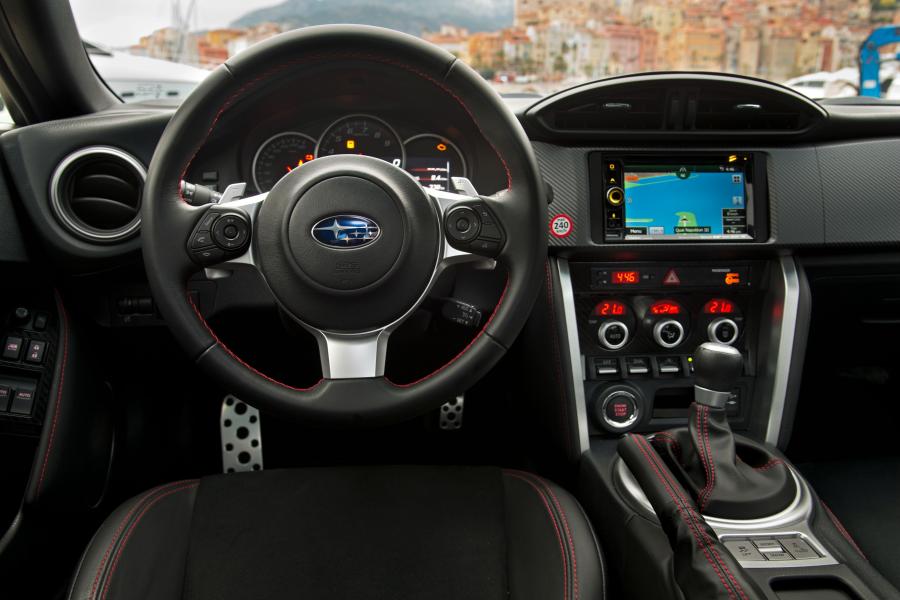 Торпедо Subaru BRZ 2016 года  (WW) (фото 17 из 50)